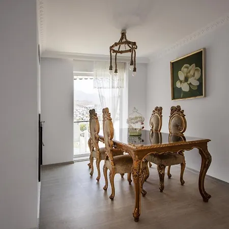 Seaside House With Mesmerizing View In Apartament *